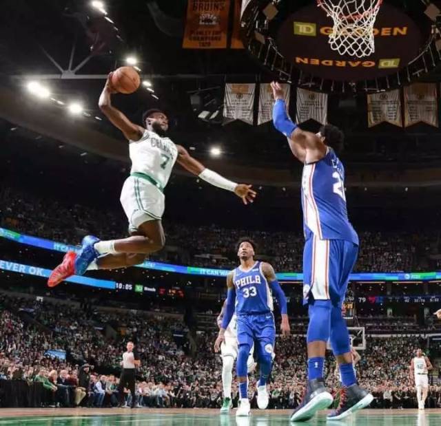 靠近对手色 靠近对手色